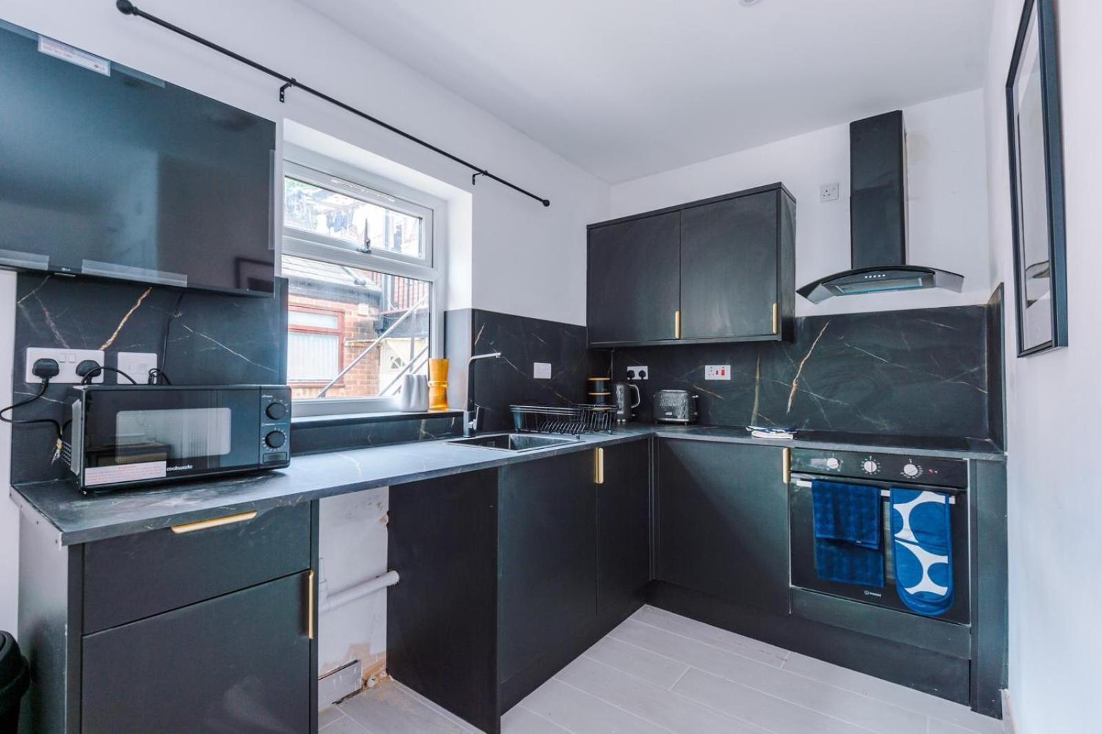 Comfort Style Brand New Selly Oaks Apartment 伯明翰 外观 照片