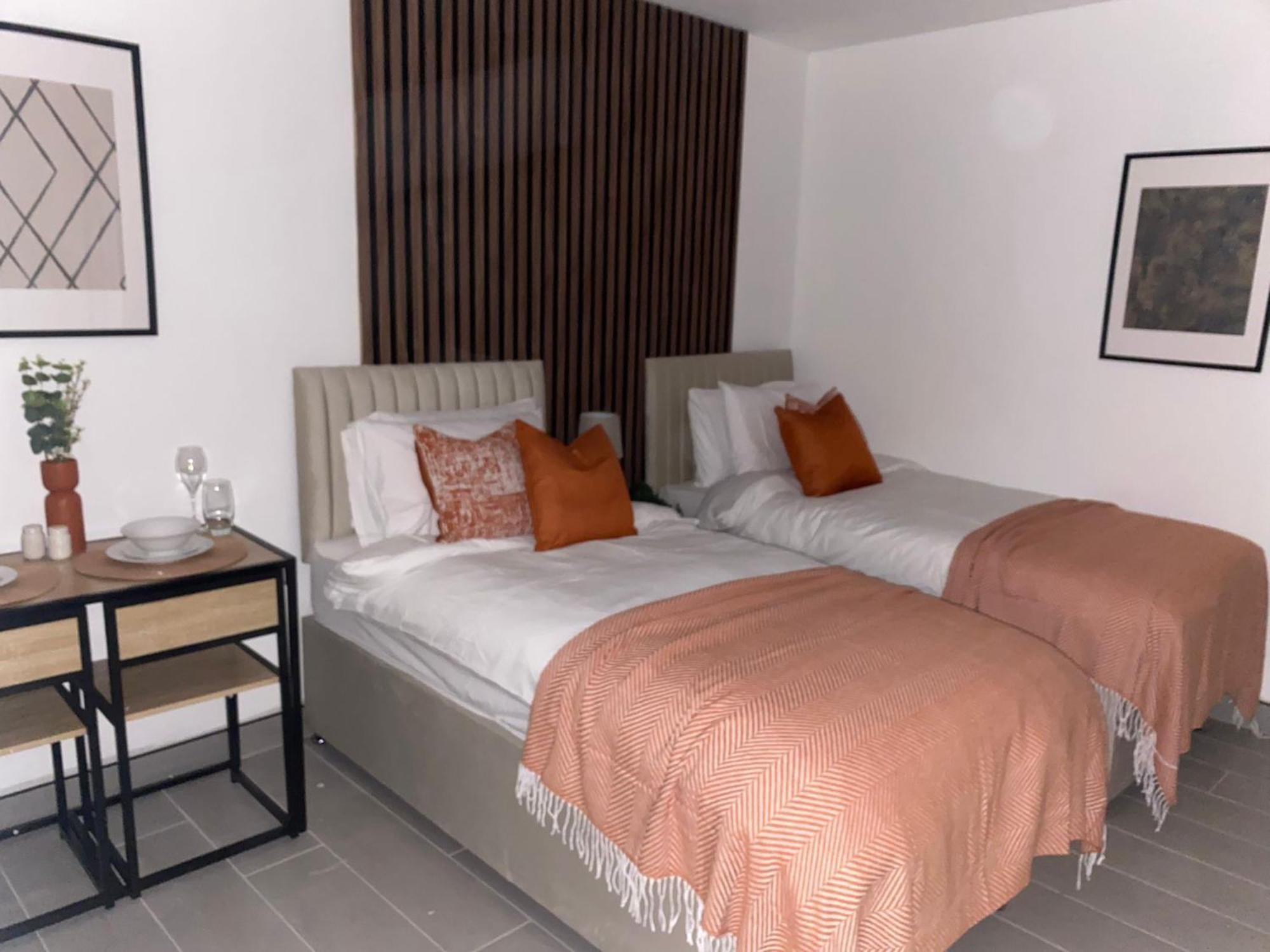 Comfort Style Brand New Selly Oaks Apartment 伯明翰 外观 照片