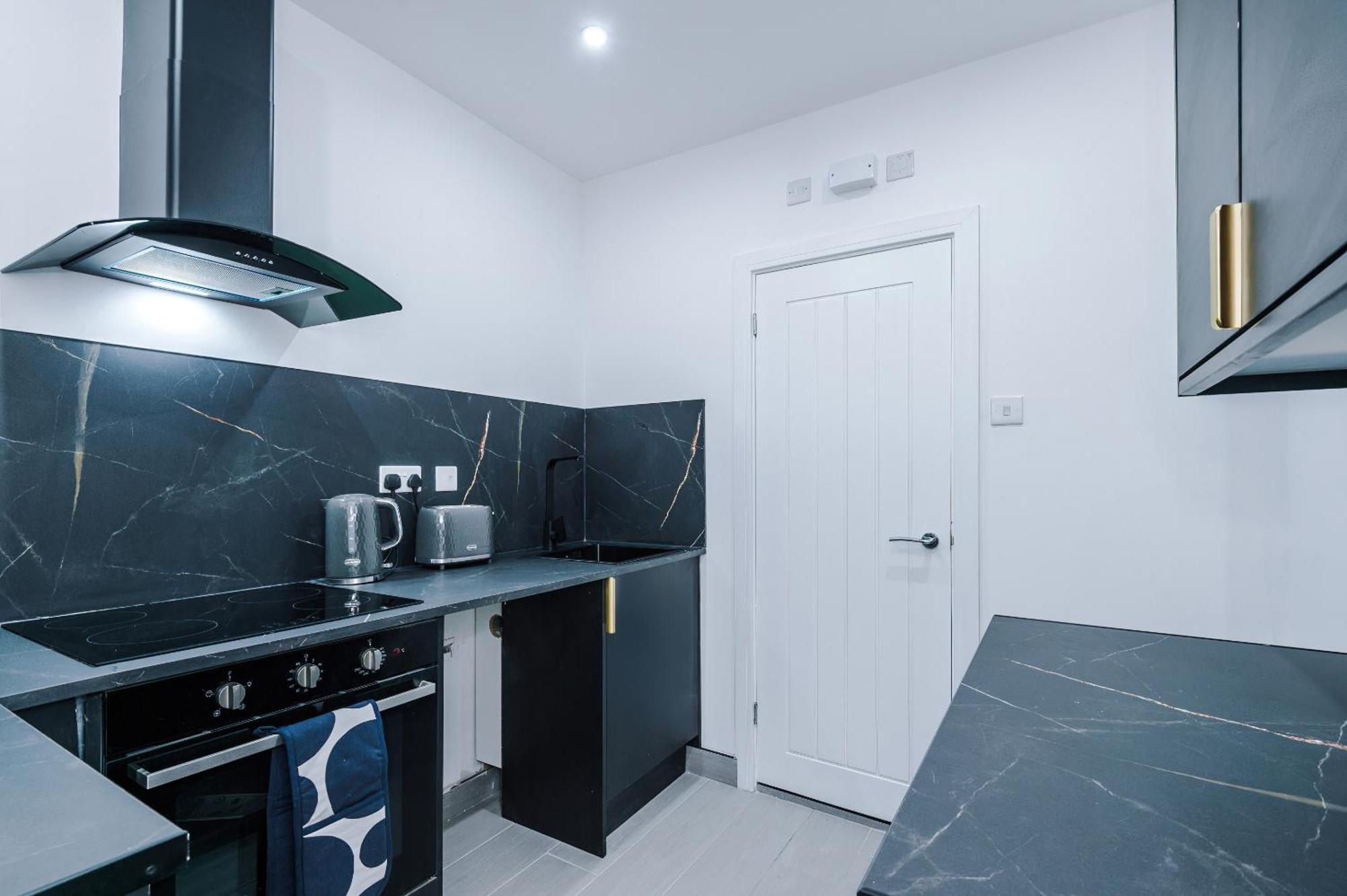 Comfort Style Brand New Selly Oaks Apartment 伯明翰 客房 照片