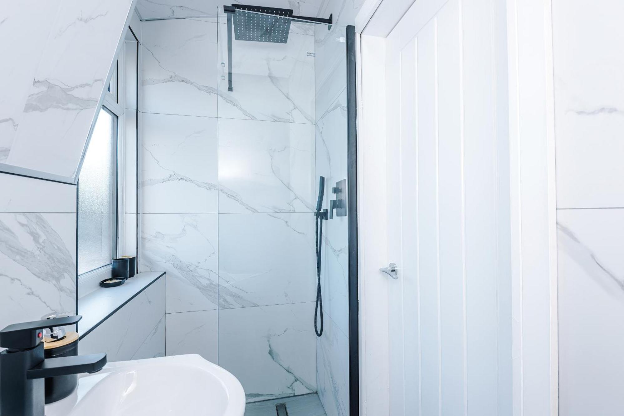 Comfort Style Brand New Selly Oaks Apartment 伯明翰 客房 照片