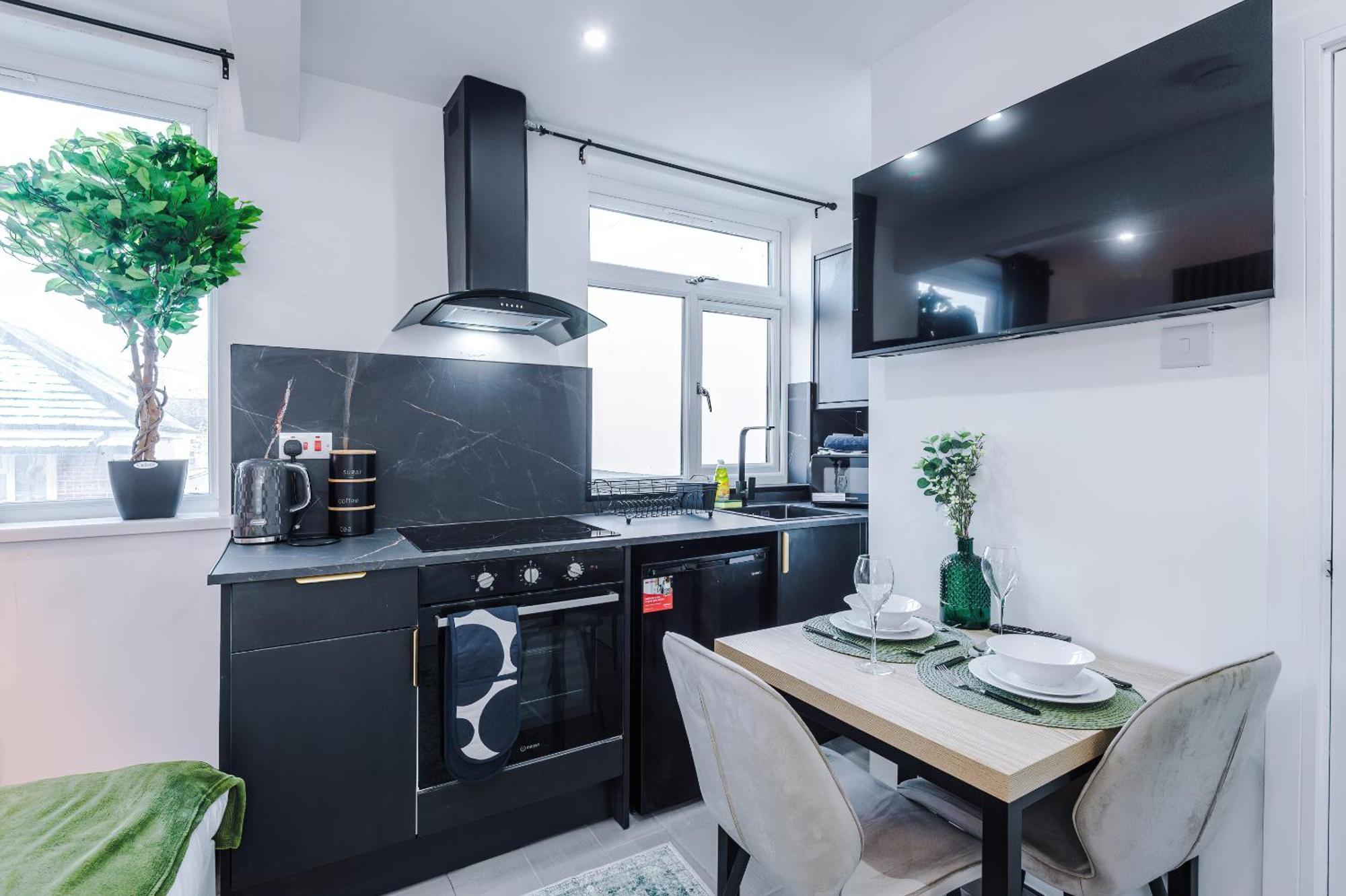 Comfort Style Brand New Selly Oaks Apartment 伯明翰 外观 照片